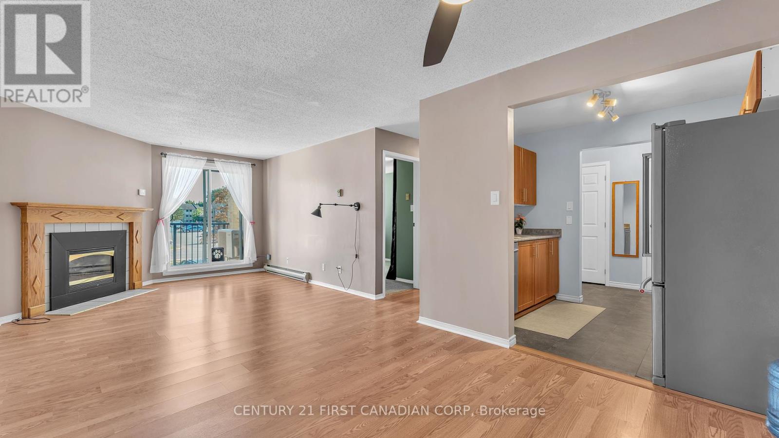 203 - 739 Deveron Crescent, London South, Ontario  N5Z 4Y1 - Photo 5 - X12414338