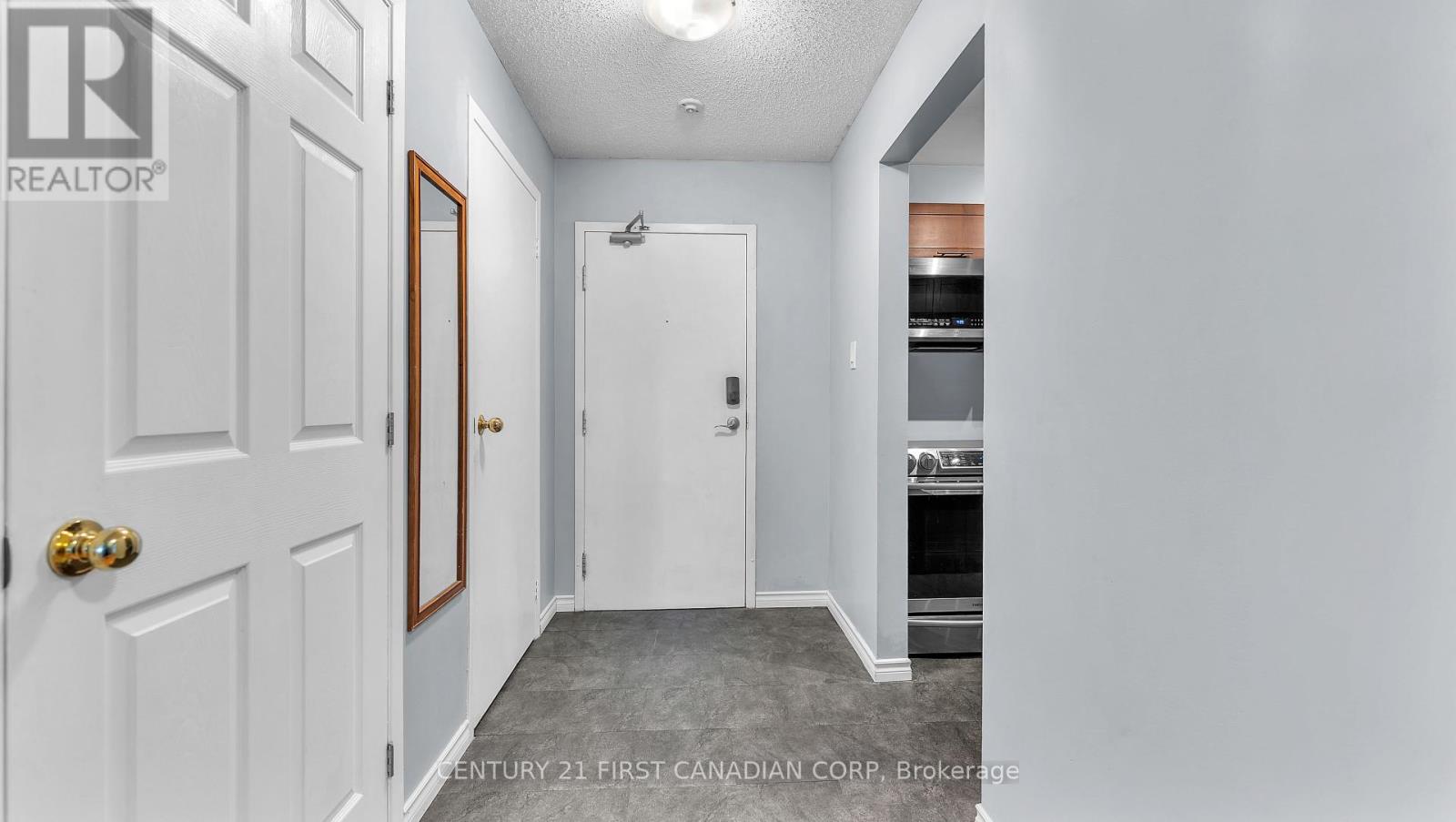 203 - 739 Deveron Crescent, London South, Ontario  N5Z 4Y1 - Photo 7 - X12414338