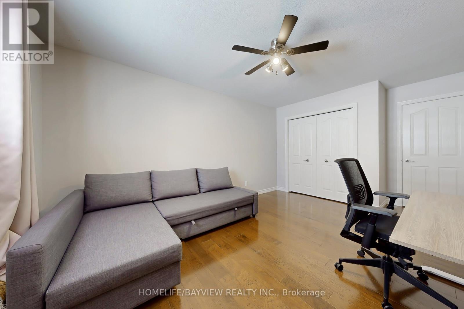 574 Sandbanks Crescent, Waterloo, Ontario  N2V 2K2 - Photo 24 - X12414294