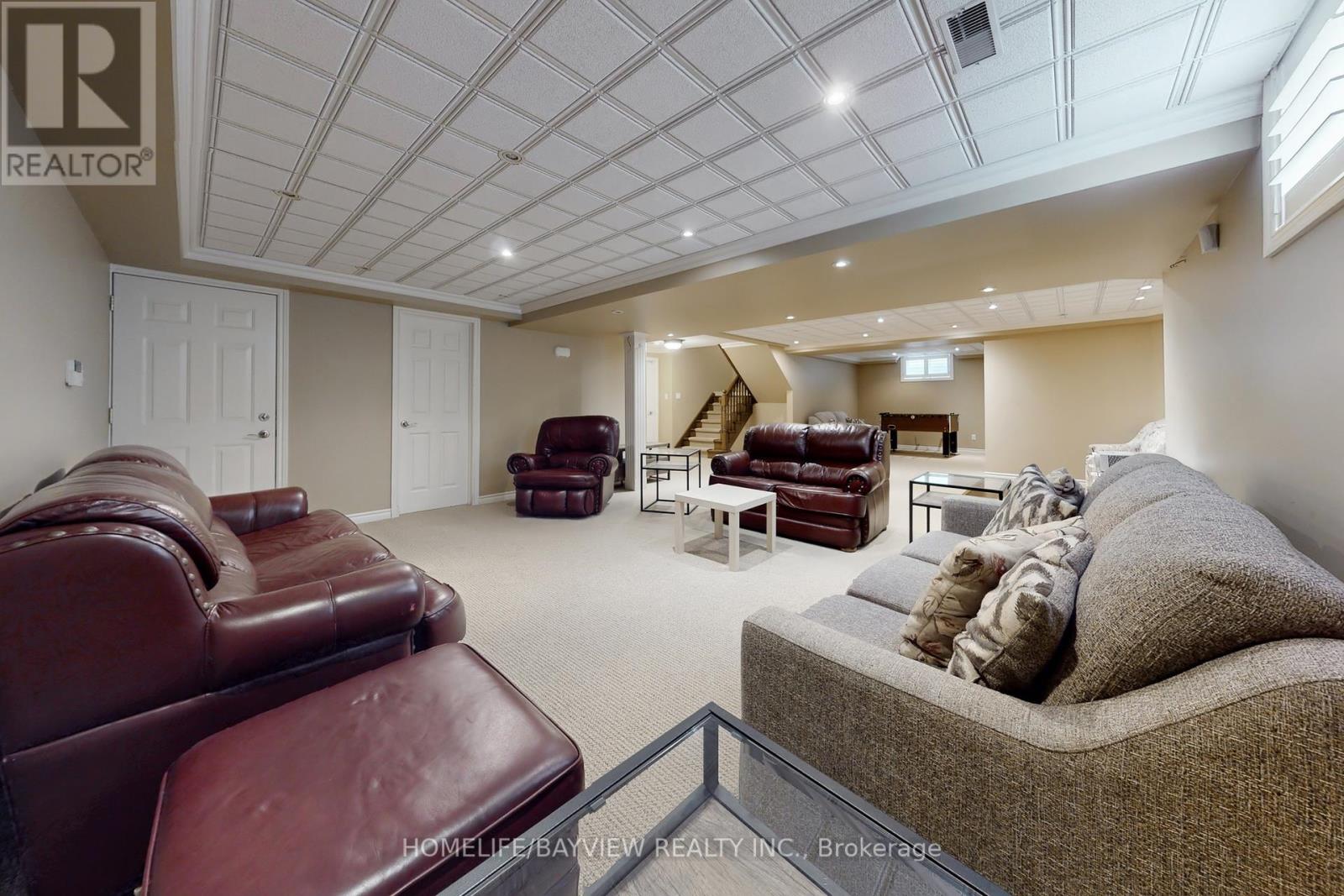 574 Sandbanks Crescent, Waterloo, Ontario  N2V 2K2 - Photo 28 - X12414294