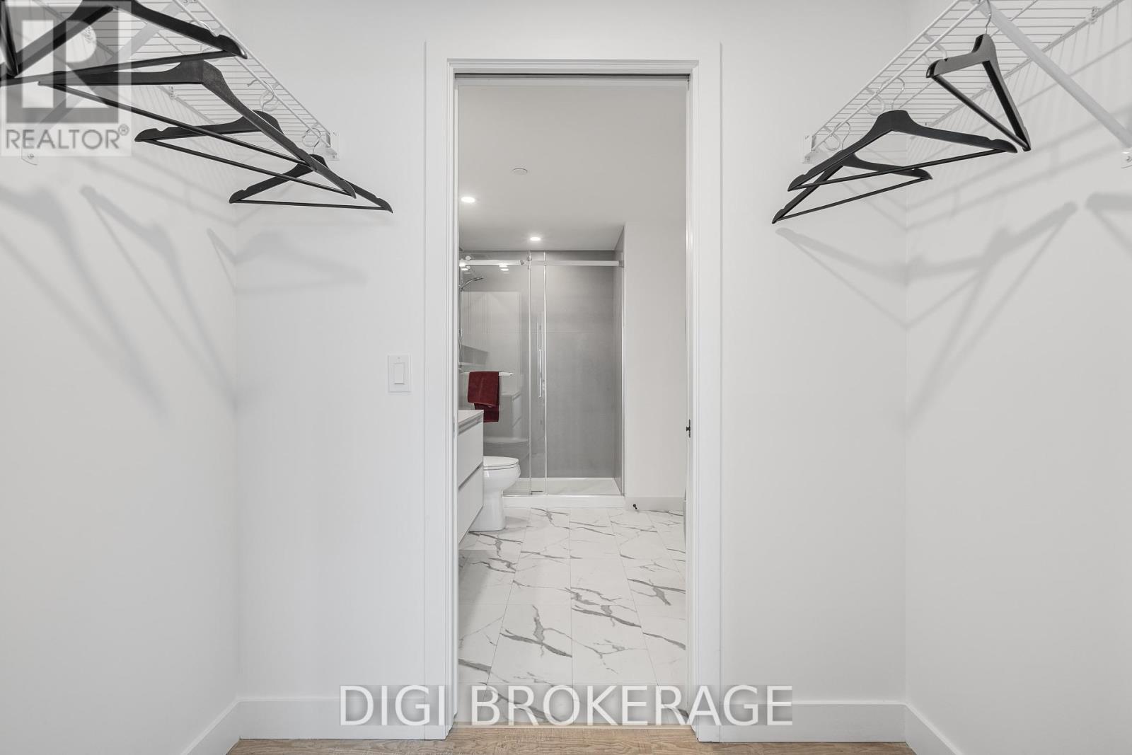 207 - 1240 Cummings Avenue, Ottawa, Ontario  K1J 0E3 - Photo 18 - X12414408
