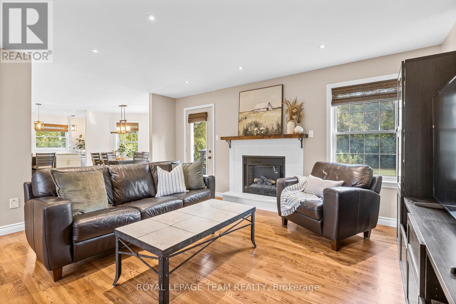 15 Empress Drive, North Grenville, Ontario  K0G 1J0 - Photo 11 - X12414416