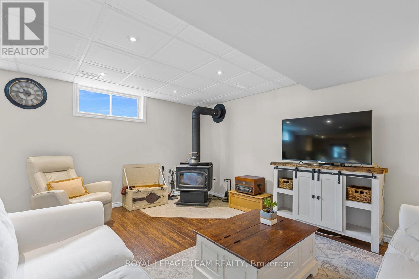 15 Empress Drive, North Grenville, Ontario  K0G 1J0 - Photo 31 - X12414416