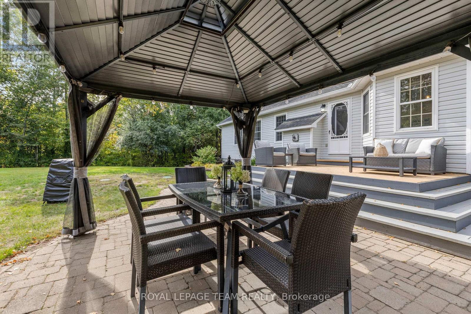15 Empress Drive, North Grenville, Ontario  K0G 1J0 - Photo 42 - X12414416