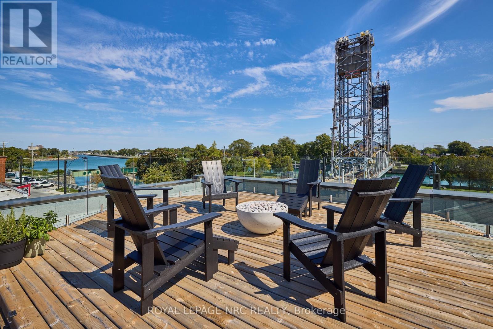 244 West Street, Port Colborne (Sugarloaf), Ontario  L3K 4E4 - Photo 46 - X12414351