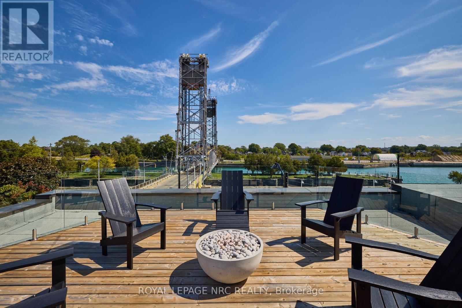 244 West Street, Port Colborne (Sugarloaf), Ontario  L3K 4E4 - Photo 47 - X12414351