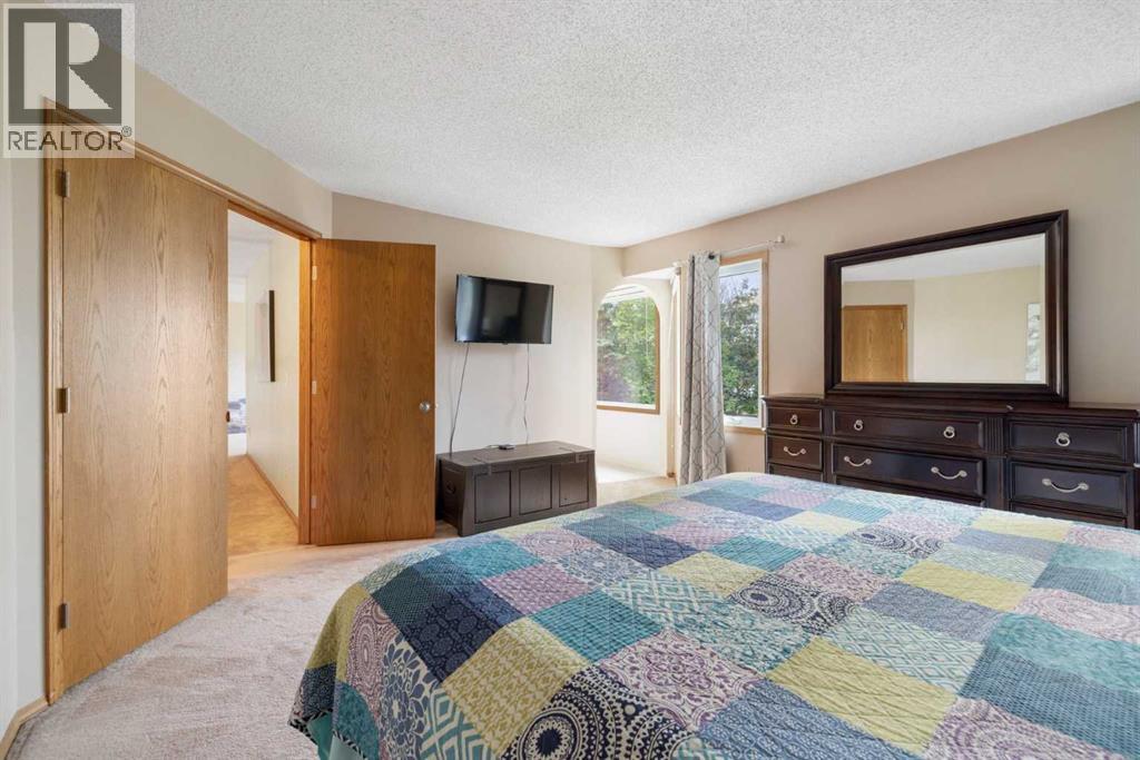 156 Woodfield Road Sw, Calgary, Alberta  T2X 3V9 - Photo 24 - A2246103