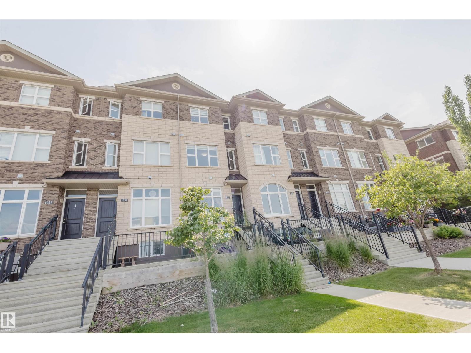 1633 Cunningham Wy Sw, Edmonton, Alberta  T6W 0V8 - Photo 2 - E4458499
