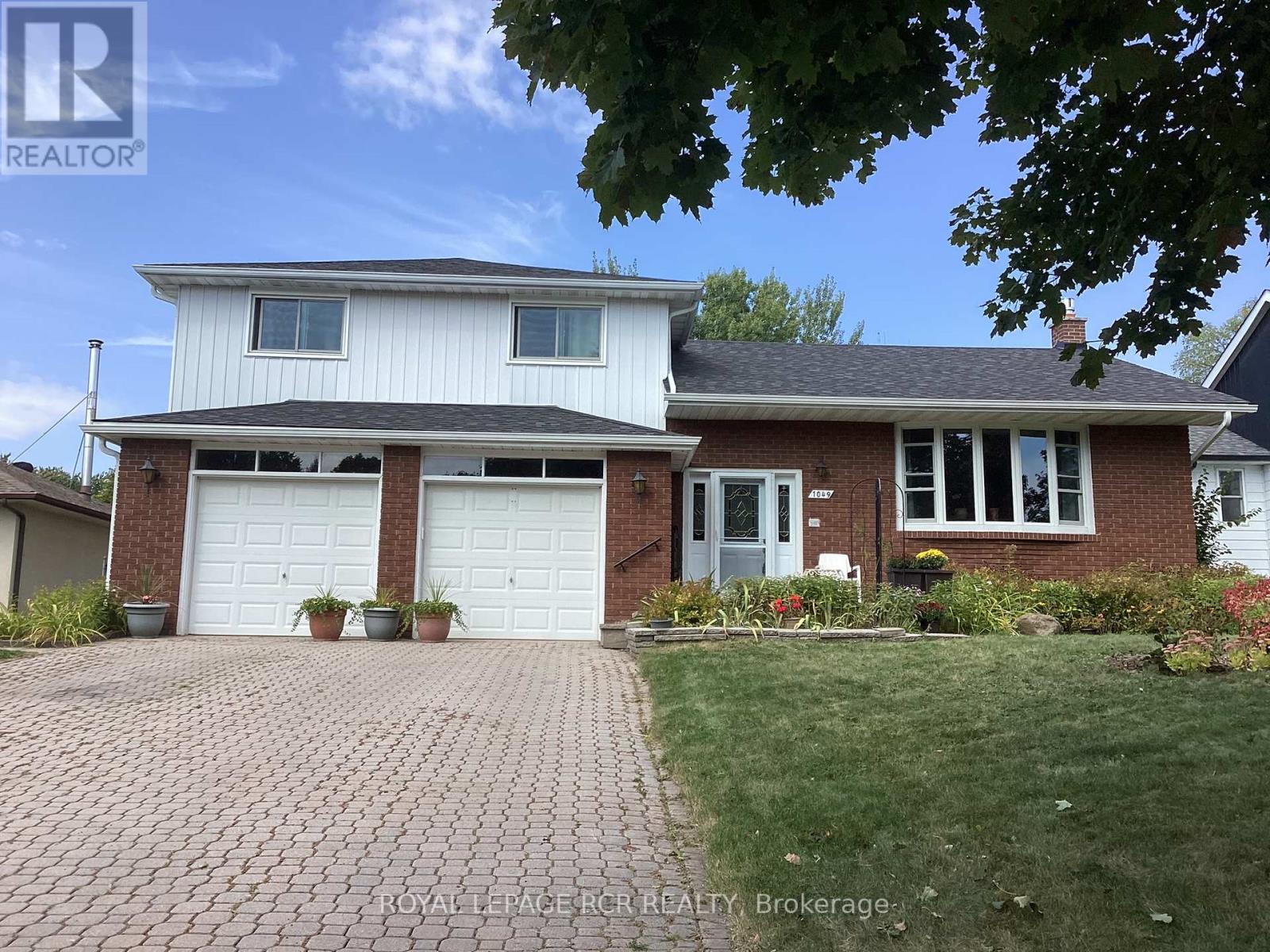 1049 ELGIN STREET, Newmarket, Ontario