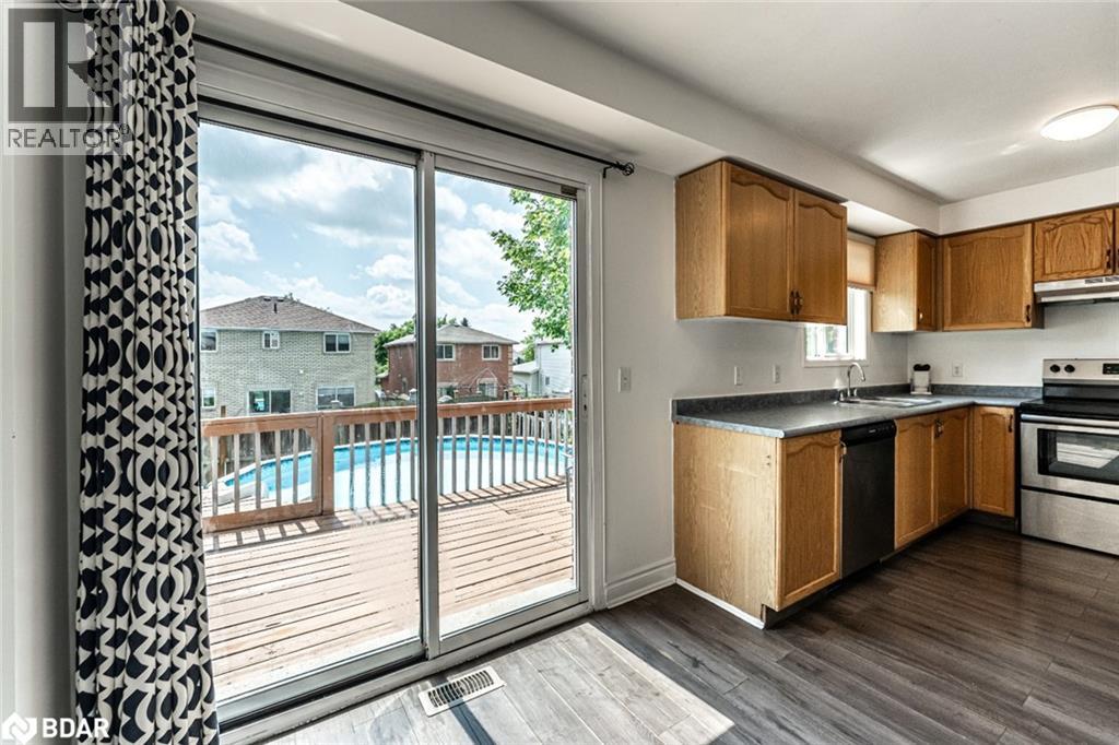 13 Golds Crescent, Barrie, Ontario  L4N 8R5 - Photo 5 - 40771604