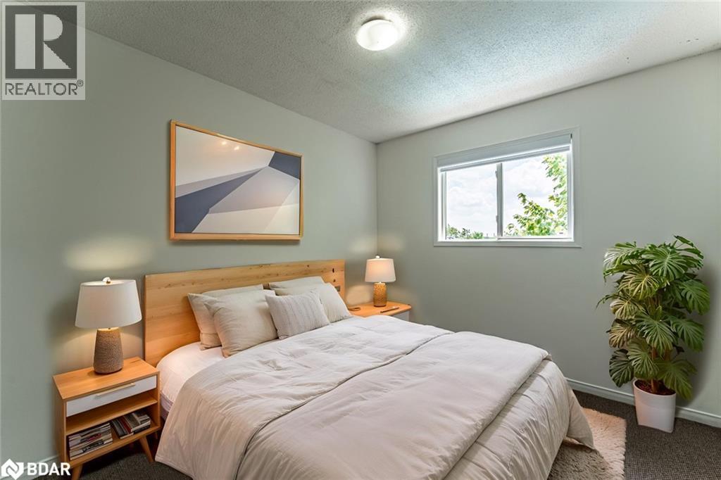 13 Golds Crescent, Barrie, Ontario  L4N 8R5 - Photo 7 - 40771604