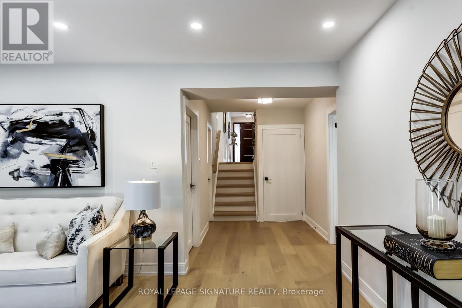 30 Snowcrest Avenue, Toronto, Ontario  M2K 2K7 - Photo 14 - C12414368