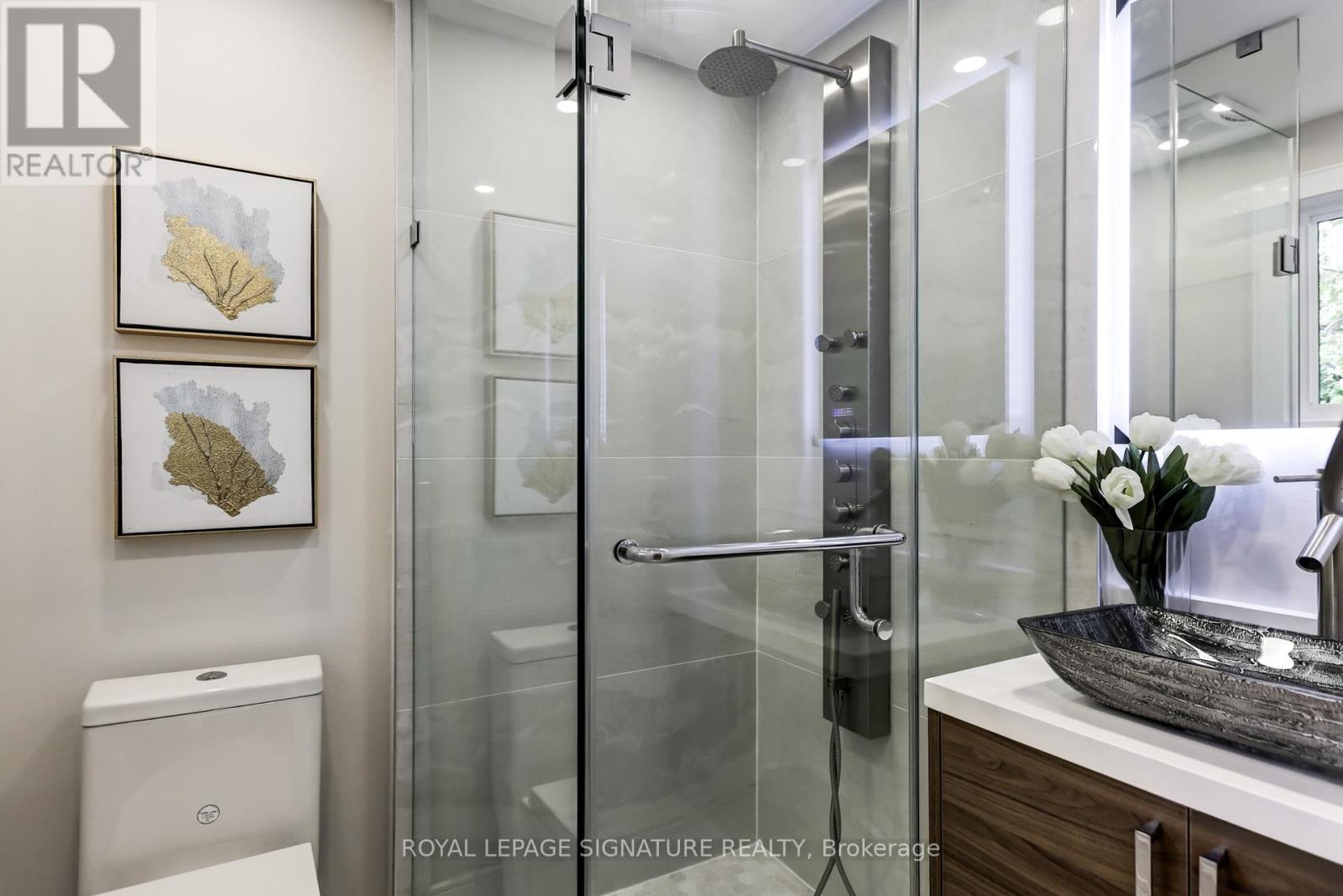30 Snowcrest Avenue, Toronto, Ontario  M2K 2K7 - Photo 22 - C12414368