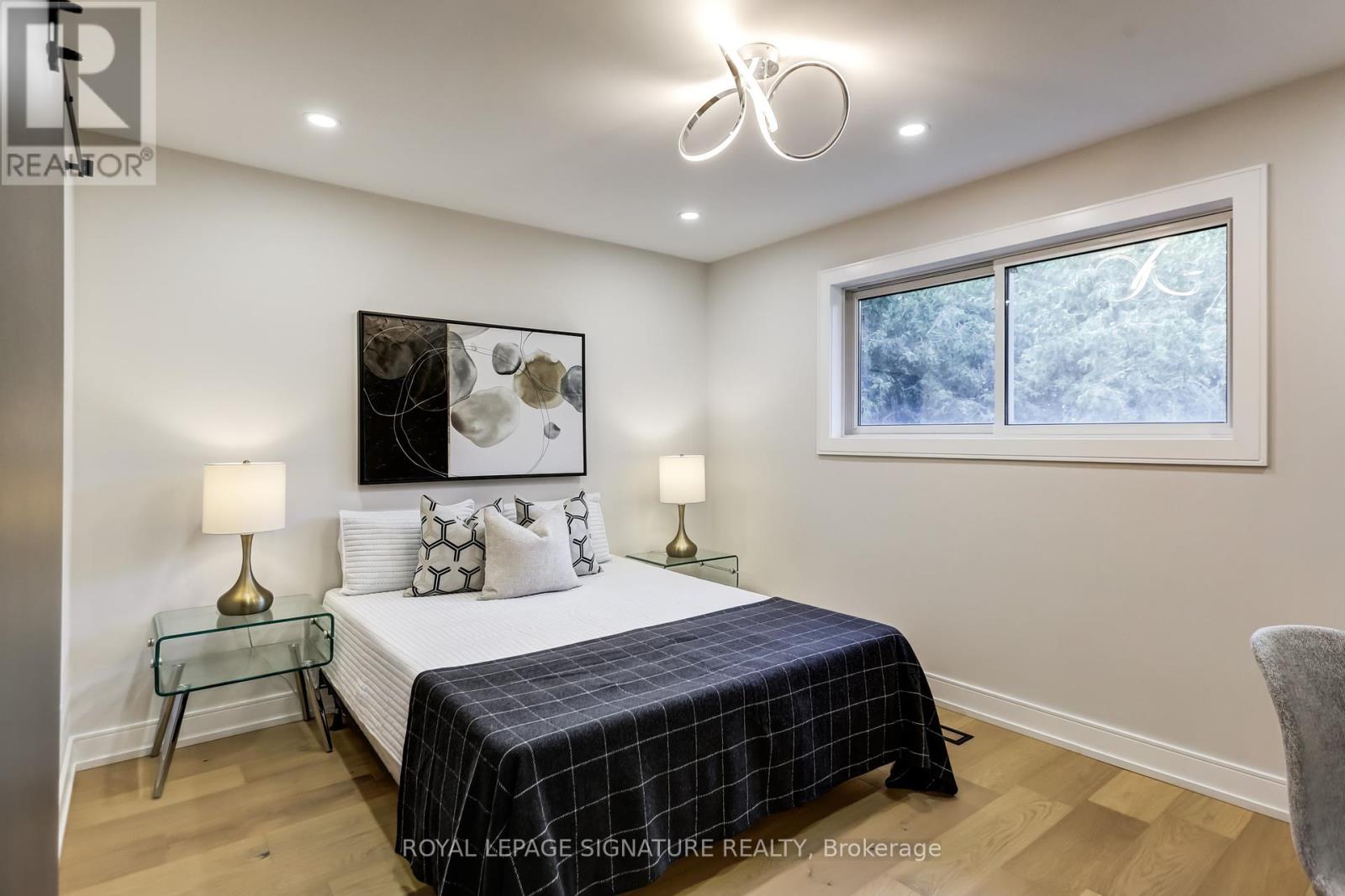 30 Snowcrest Avenue, Toronto, Ontario  M2K 2K7 - Photo 23 - C12414368
