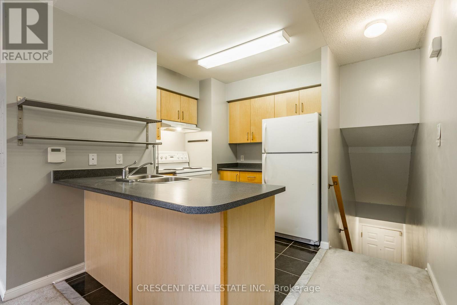 516 - 27 Canniff Street, Toronto, Ontario  M6K 3M5 - Photo 10 - C12414386
