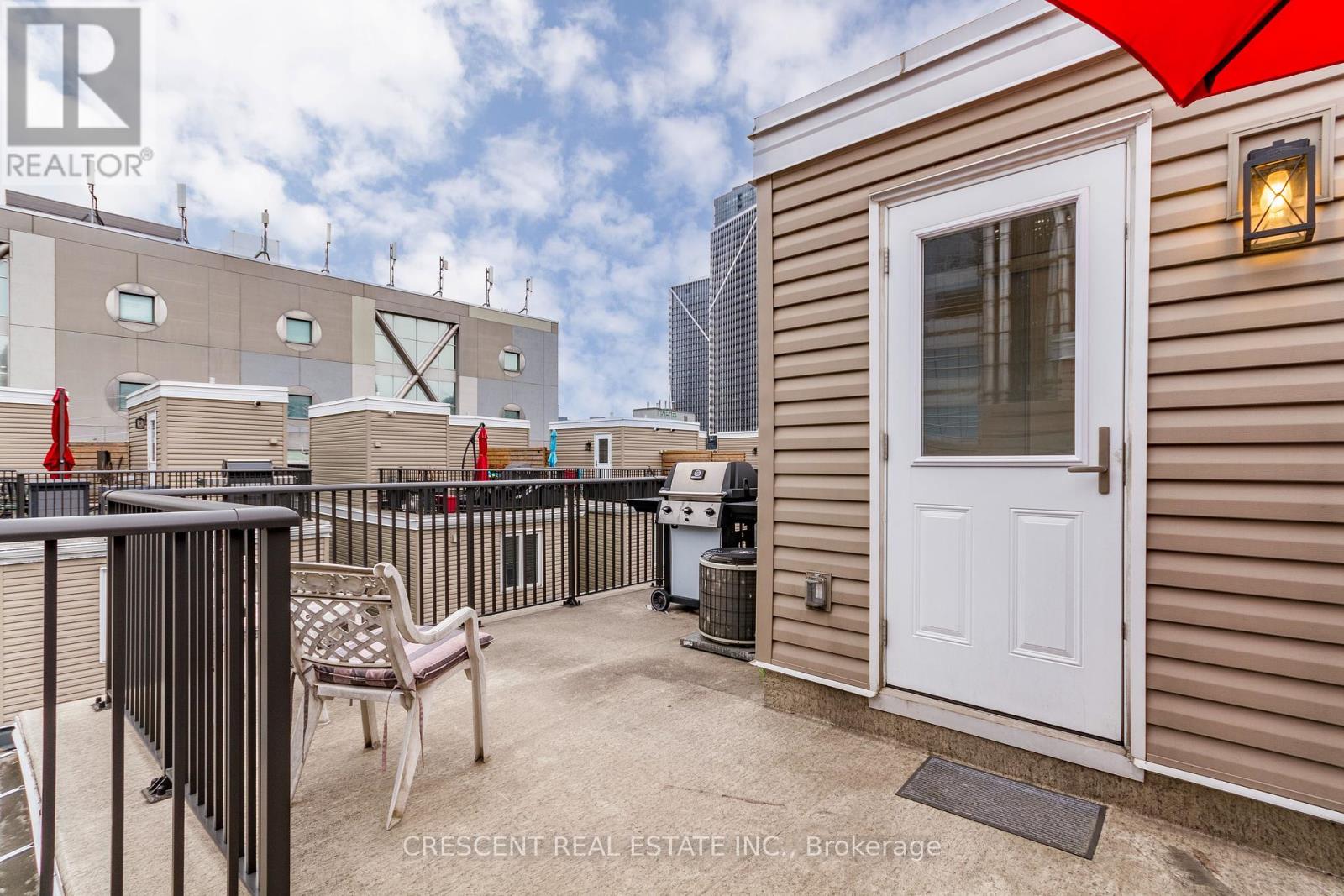 516 - 27 Canniff Street, Toronto, Ontario  M6K 3M5 - Photo 32 - C12414386