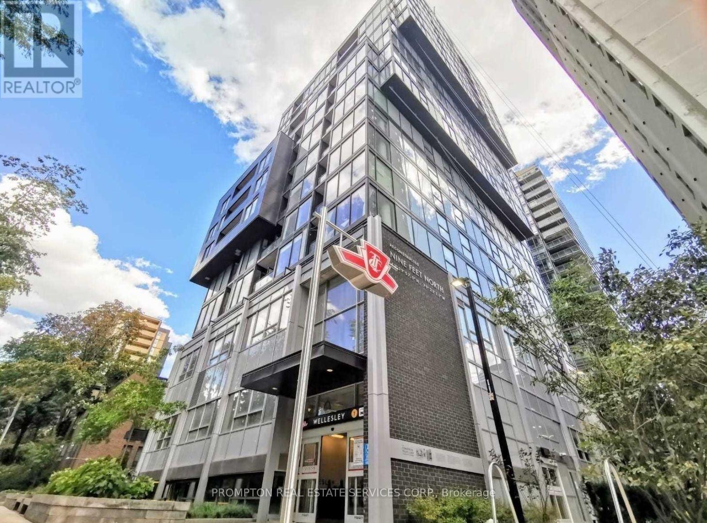 1607 - 17 Dundonald Street, Toronto, Ontario  M4Y 1K3 - Photo 1 - C12414391