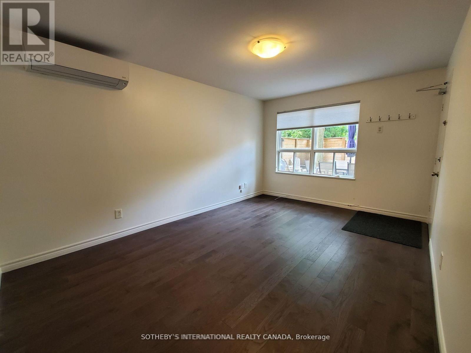 #1 - 1458 Bayview Avenue, Toronto, Ontario  M4G 3B3 - Photo 11 - C12414405