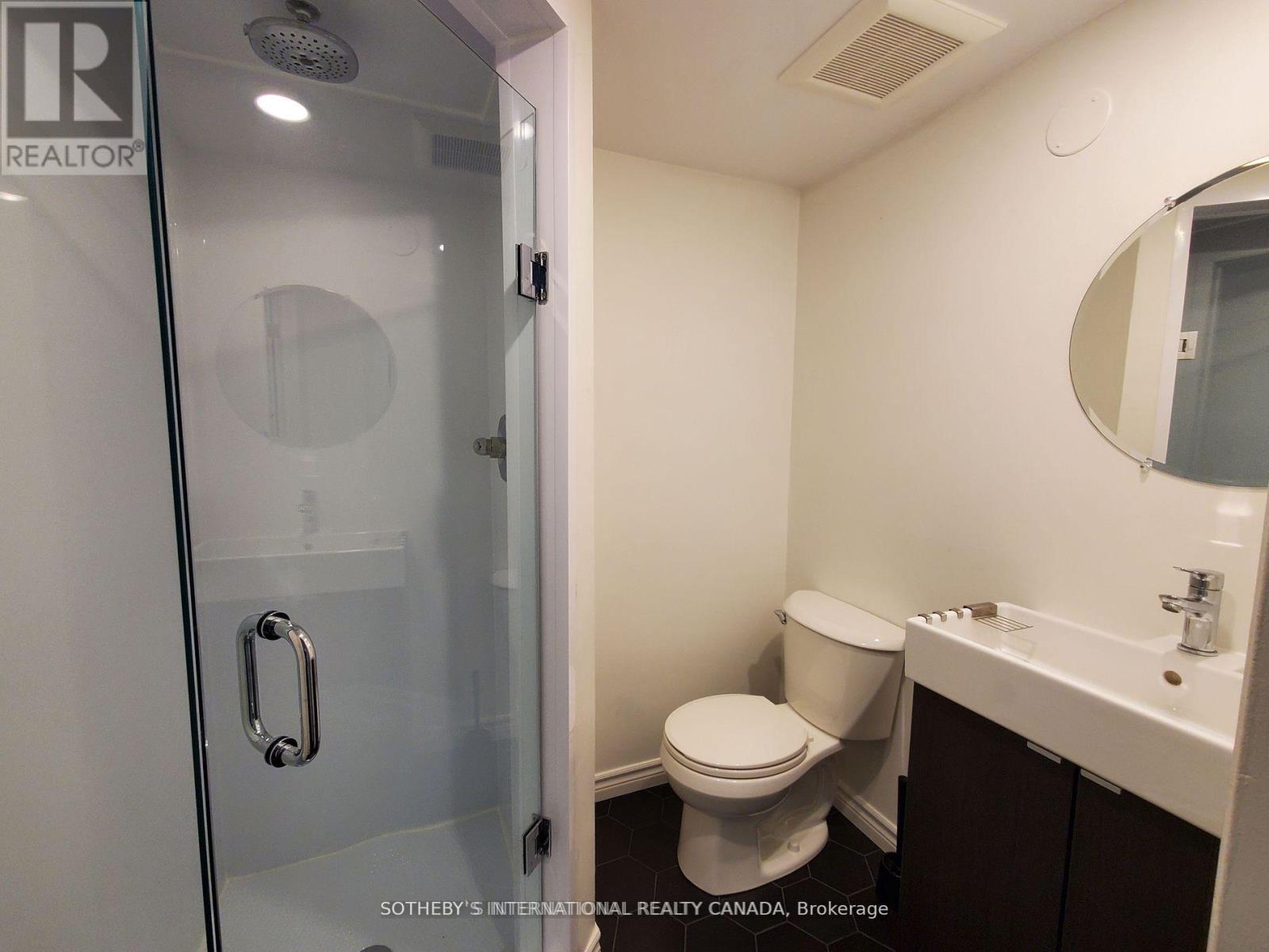 #1 - 1458 Bayview Avenue, Toronto, Ontario  M4G 3B3 - Photo 13 - C12414405
