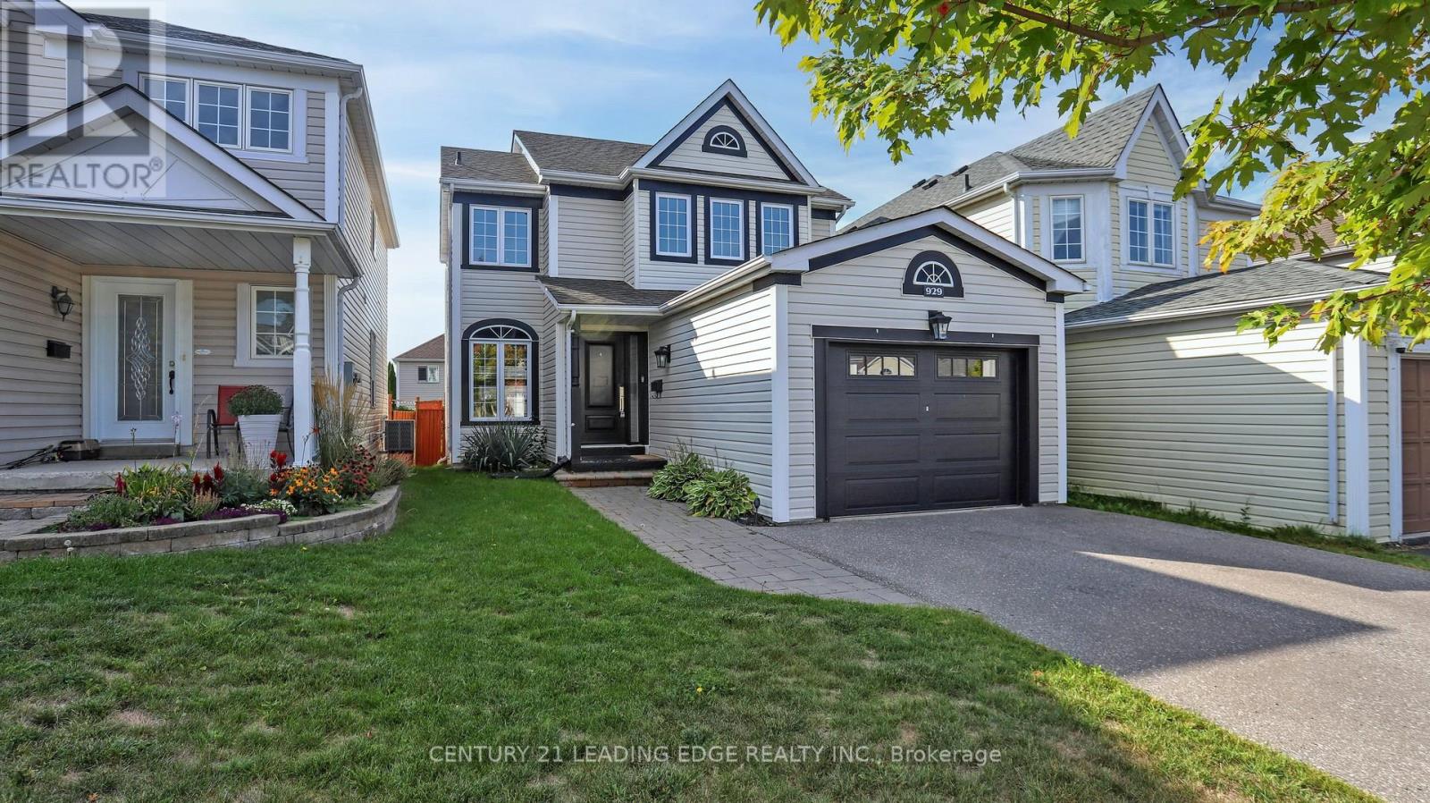 929 Glenbourne Court, Oshawa, Ontario  L1K 2P8 - Photo 3 - E12414434