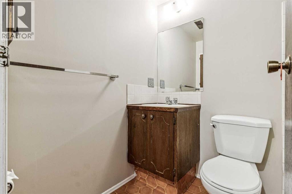101 Sabrina Way Sw, Calgary, Alberta  T2W 4J4 - Photo 25 - A2254567