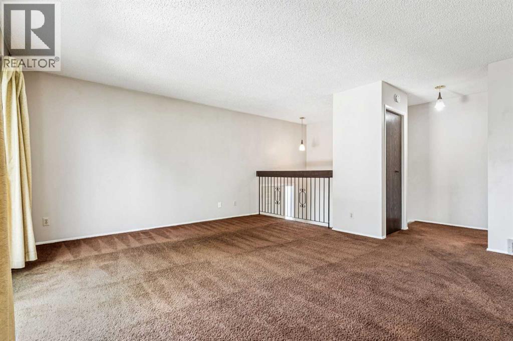 101 Sabrina Way Sw, Calgary, Alberta  T2W 4J4 - Photo 8 - A2254567