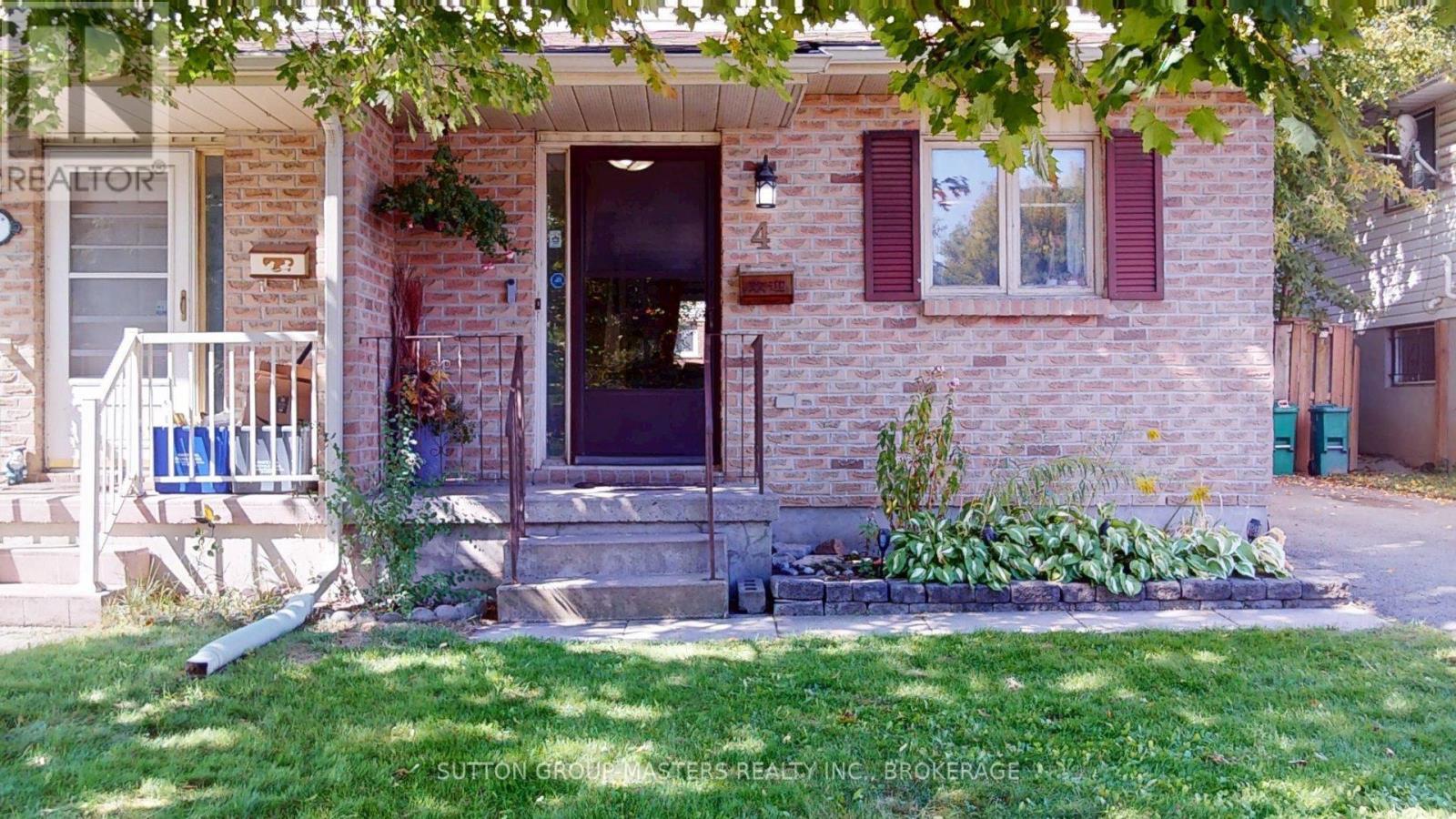 Property at 4 TRILLIUM COURT image 2