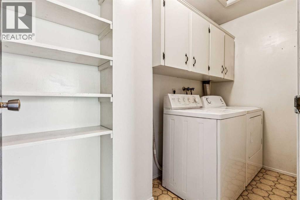 101 Sabrina Way Sw, Calgary, Alberta  T2W 4J4 - Photo 14 - A2254567