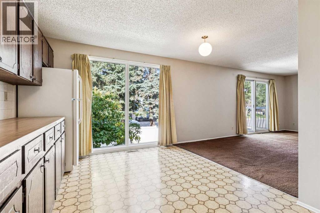101 Sabrina Way Sw, Calgary, Alberta  T2W 4J4 - Photo 11 - A2254567