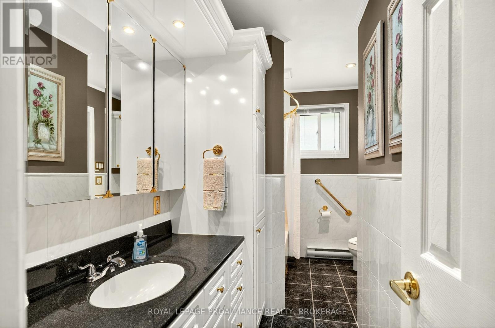 862 Berwick Place, Kingston, Ontario  K7M 6B6 - Photo 10 - X12414613
