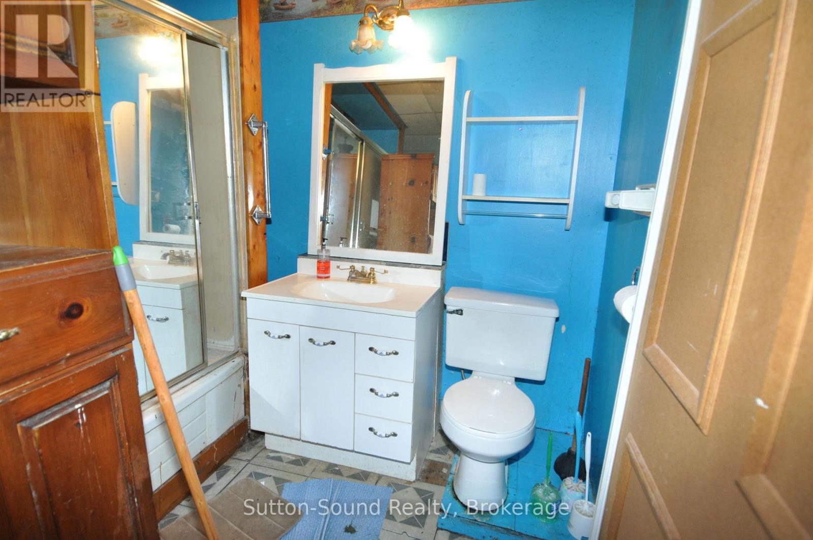 750816 Girl Guide Road, Georgian Bluffs, Ontario  N4K 5N7 - Photo 24 - X12414442