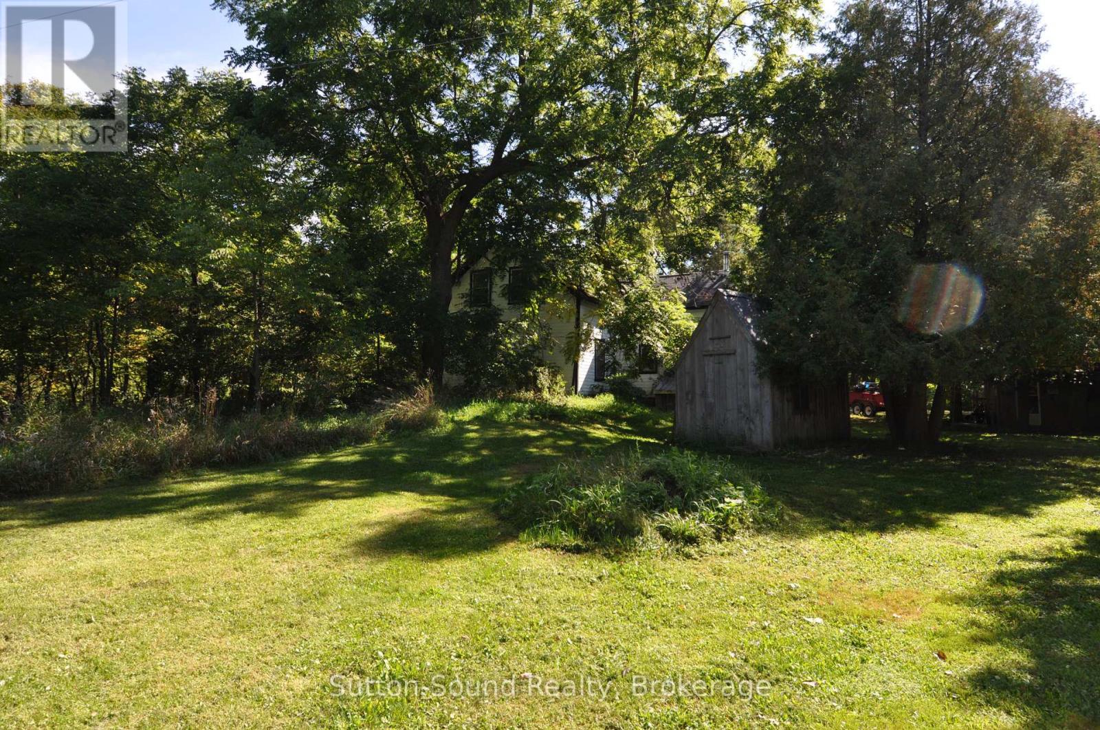 750816 Girl Guide Road, Georgian Bluffs, Ontario  N4K 5N7 - Photo 4 - X12414442
