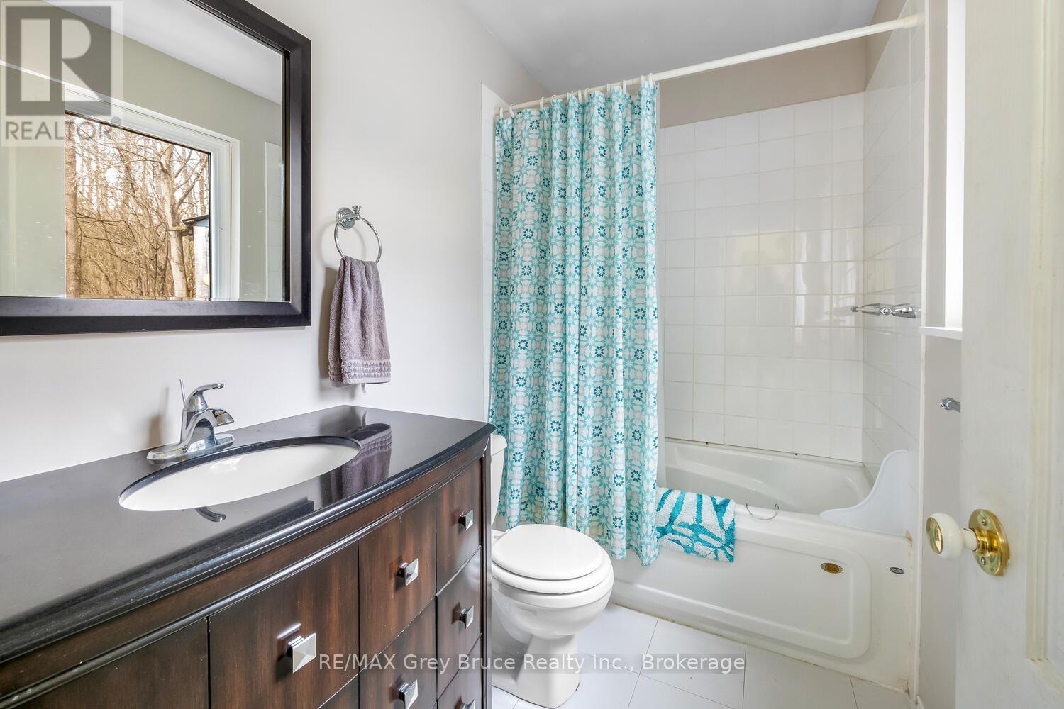 65 Lawrence Road, South Bruce Peninsula, Ontario  N0H 2T0 - Photo 16 - X12414458