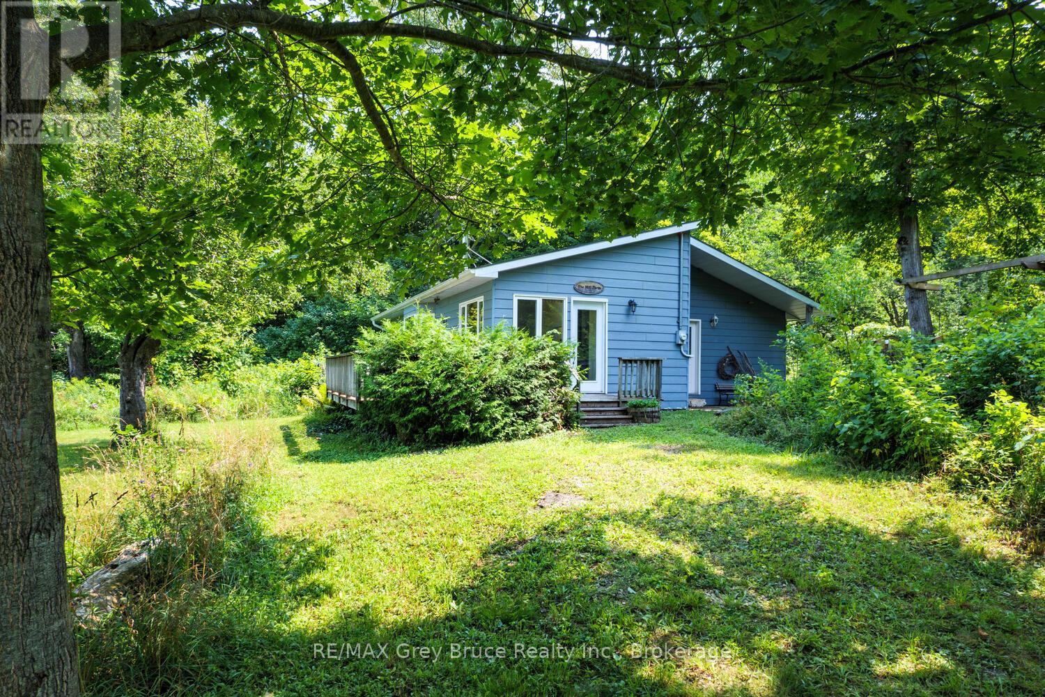 65 Lawrence Road, South Bruce Peninsula, Ontario  N0H 2T0 - Photo 28 - X12414458