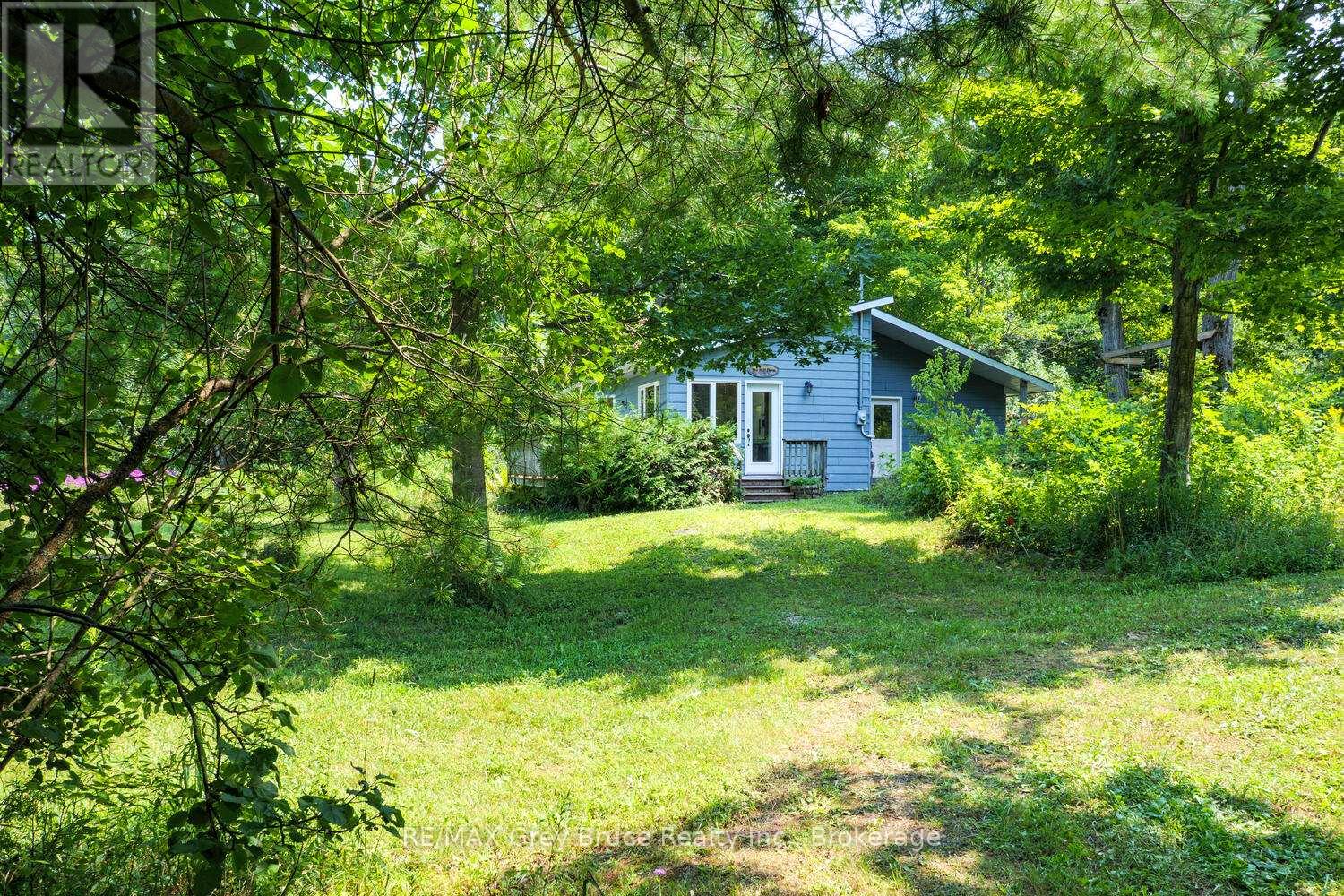 65 Lawrence Road, South Bruce Peninsula, Ontario  N0H 2T0 - Photo 36 - X12414458