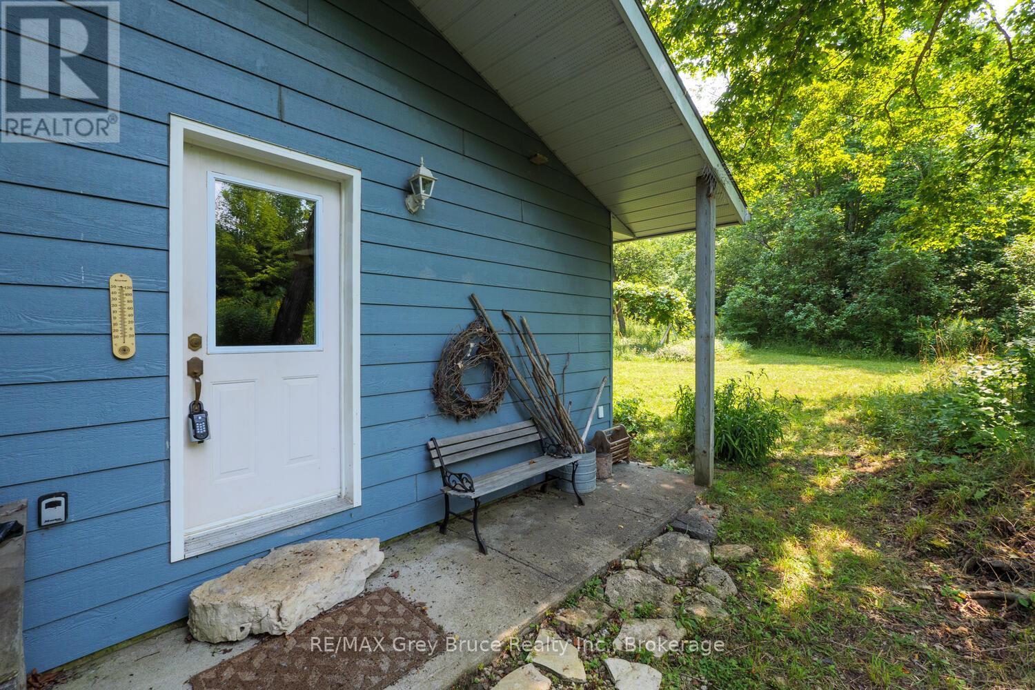 65 Lawrence Road, South Bruce Peninsula, Ontario  N0H 2T0 - Photo 38 - X12414458
