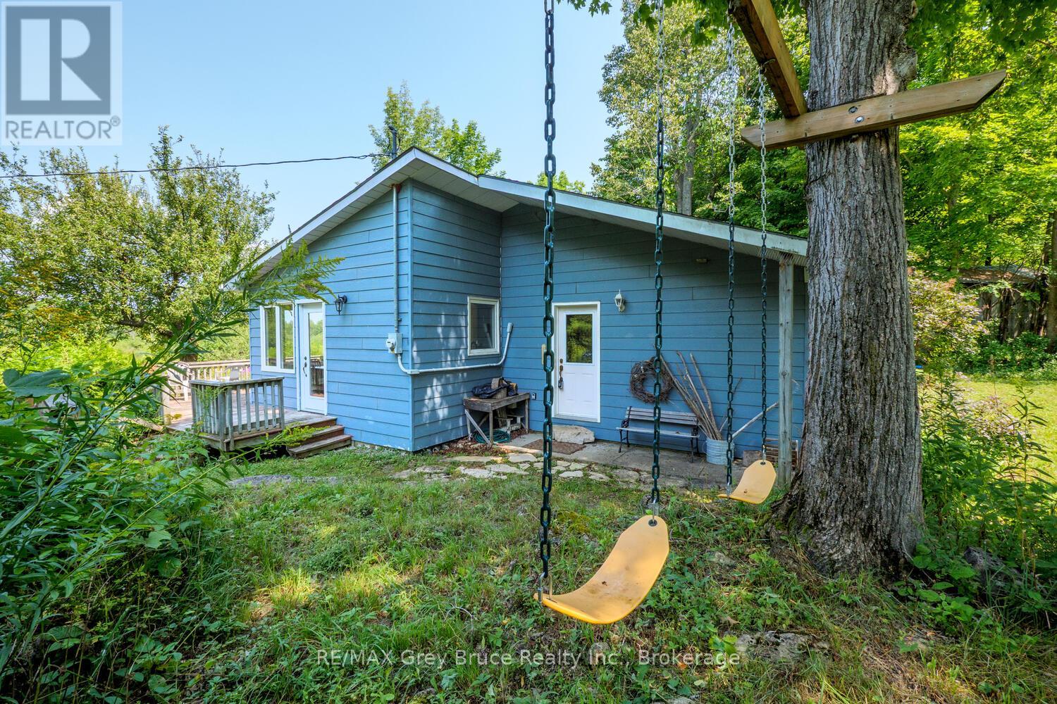 65 Lawrence Road, South Bruce Peninsula, Ontario  N0H 2T0 - Photo 39 - X12414458