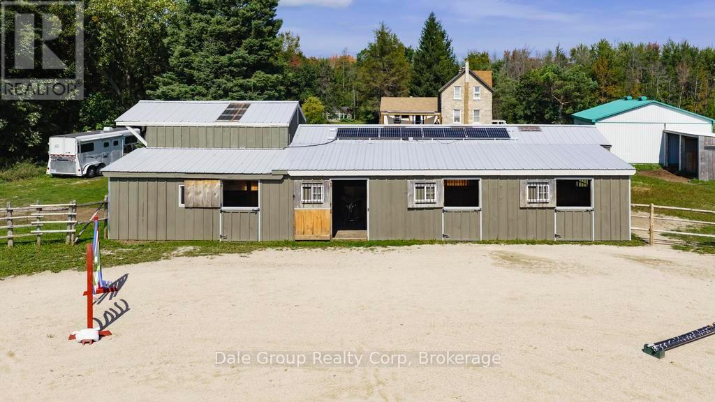 362404 Lindenwood Road, Georgian Bluffs, Ontario  N0H 2T0 - Photo 32 - X12414473