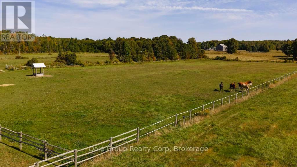 362404 Lindenwood Road, Georgian Bluffs, Ontario  N0H 2T0 - Photo 34 - X12414473