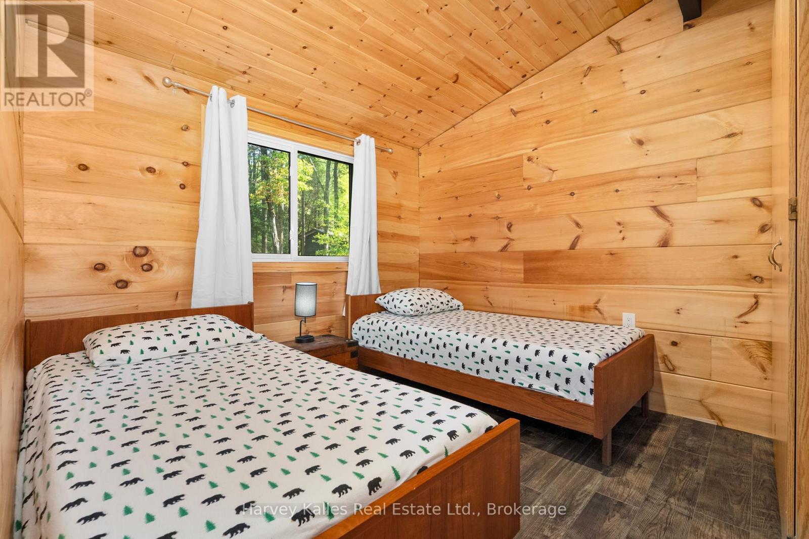 1003 Hollow Road, Algonquin Highlands, Ontario  P0A 1E0 - Photo 18 - X12414484