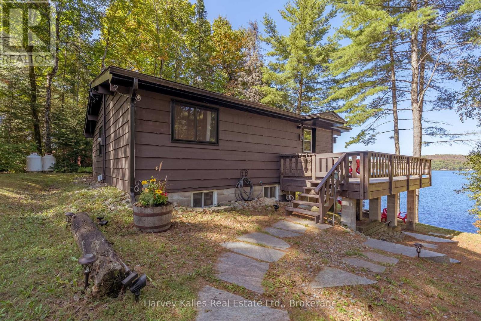 1003 Hollow Road, Algonquin Highlands, Ontario  P0A 1E0 - Photo 6 - X12414484