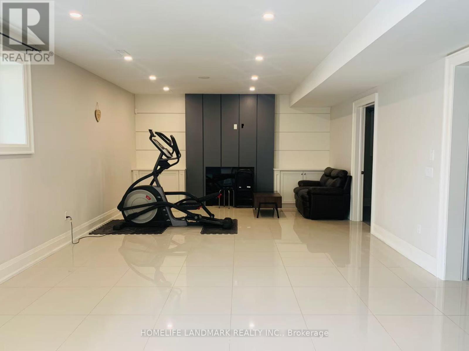 108 Patricia Avenue, Toronto, Ontario  M2M 1J4 - Photo 3 - C12387942