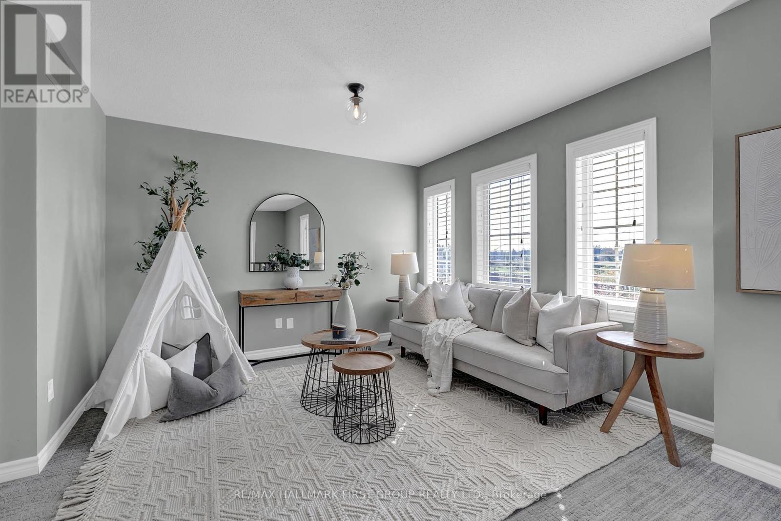7 Primeau Crescent, Kawartha Lakes, Ontario  K9V 0M6 - Photo 32 - X12414497