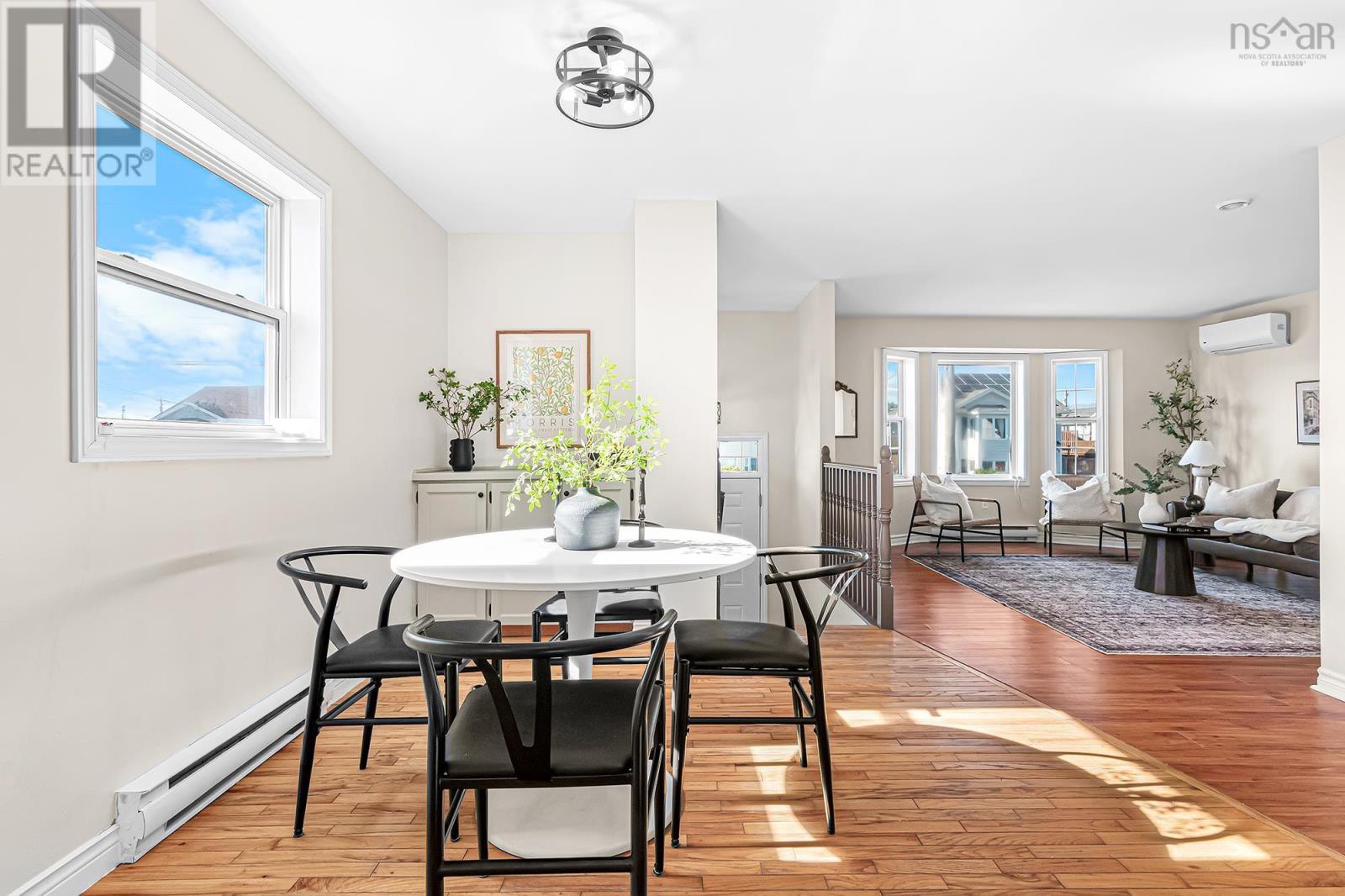 Property at 83 Melrose Crescent image 2