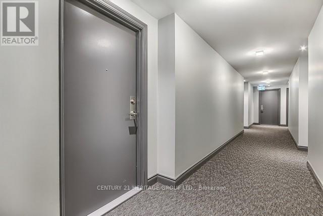 211 - 11611 Yonge Street, Richmond Hill, Ontario  L4E 1G2 - Photo 4 - N12414376