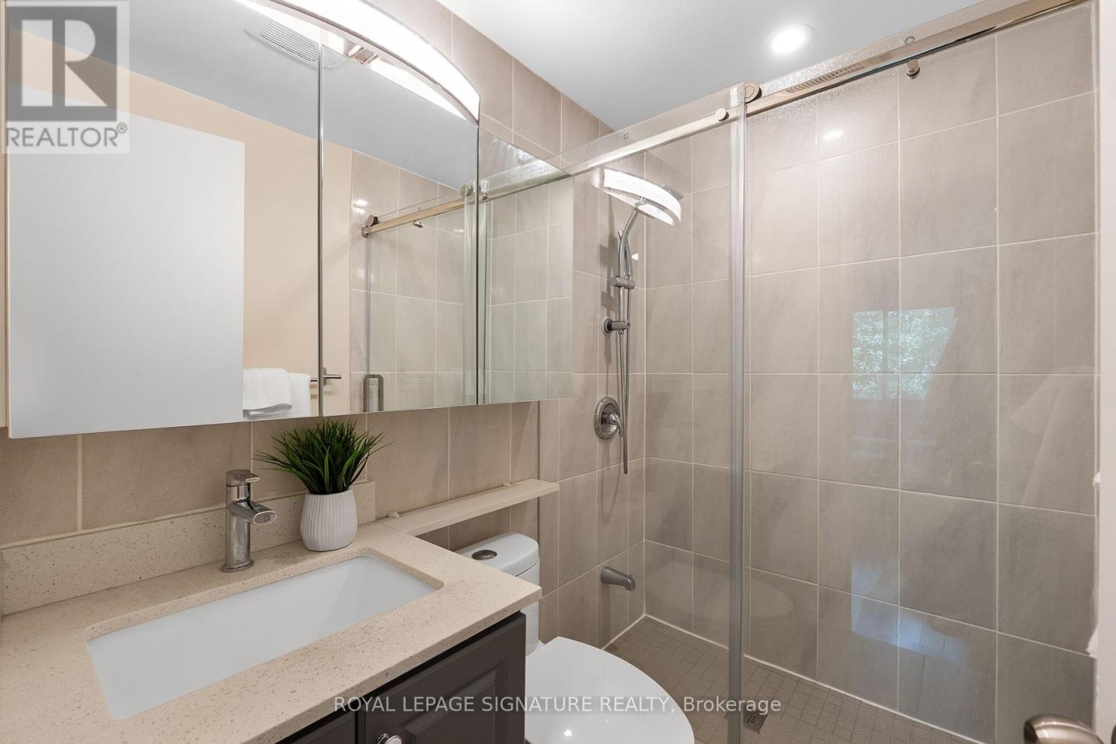 10 Thatcher's Mill Way, Markham, Ontario  L3P 3T3 - Photo 16 - N12414379