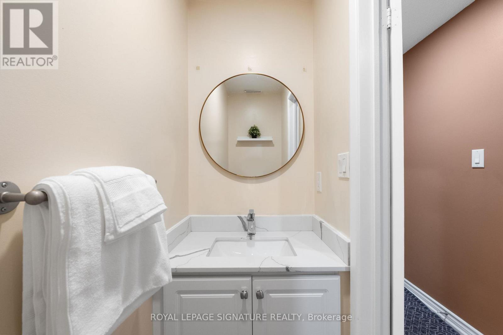 10 Thatcher's Mill Way, Markham, Ontario  L3P 3T3 - Photo 24 - N12414379