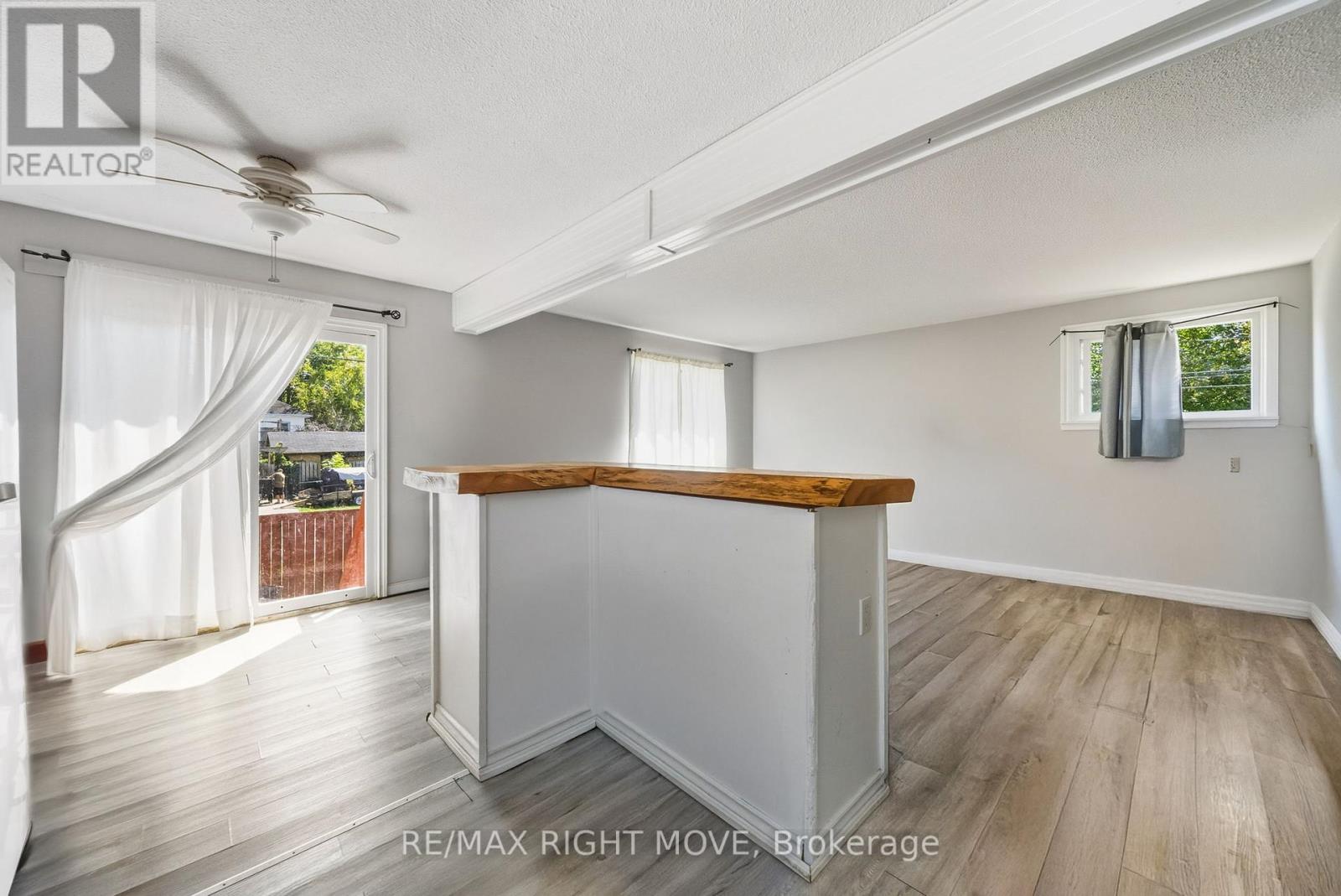 218 Hilda Street, Orillia, Ontario  L3V 1J1 - Photo 13 - S12414340