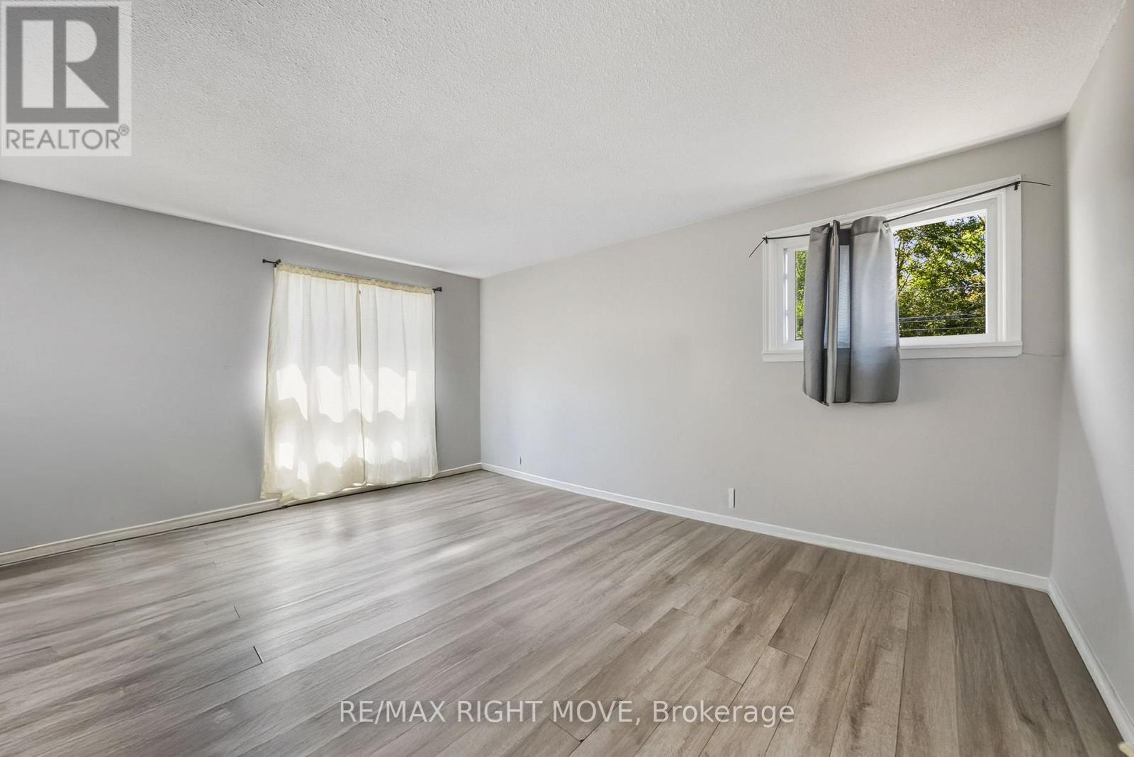 218 Hilda Street, Orillia, Ontario  L3V 1J1 - Photo 15 - S12414340
