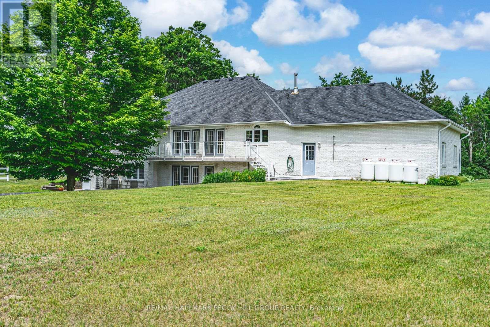 1331 Flos Road 3 E, Springwater, Ontario  L0L 2K0 - Photo 19 - S12414435